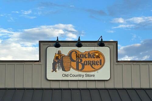 Cracker Barrel Marketing ‘Expert’ Resigns From Board After Failed Rebrand